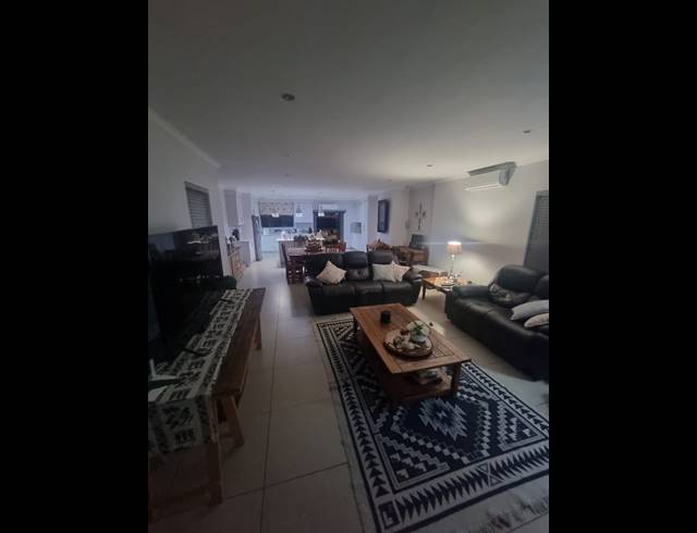 3 BEDROOM HOUSE SOLD IN MEER EN SEE